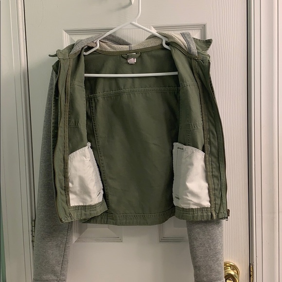 Jacket - Picture 3 of 5